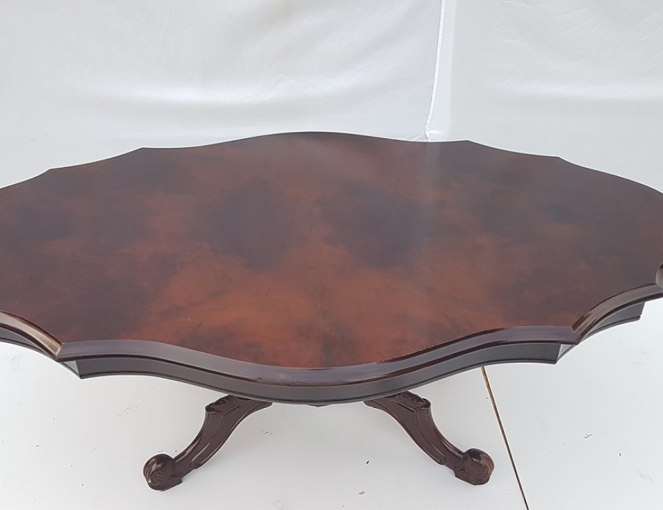 140 x 86 cm, výška: 51 cm, replika / Osobní převzetí / Po domluvě možnost zajistit dopravu pouze do 40 km od Pardubic nebo do Prahy / náklady na dopravu hradí kupující
